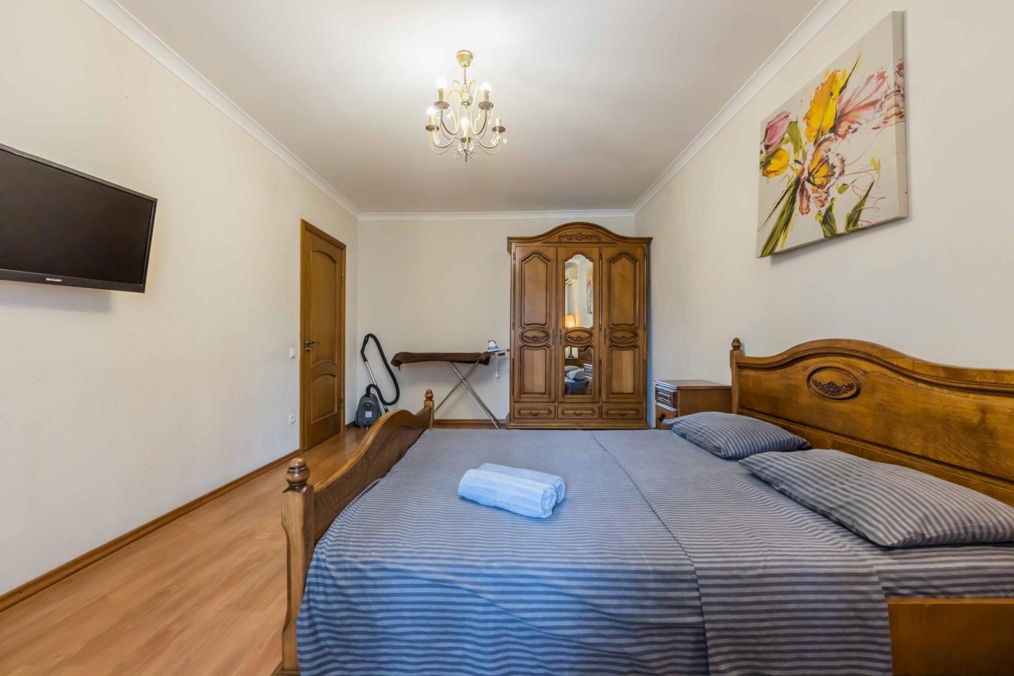 Apartment 2-кімнатні в центрі, м. палац спорту *